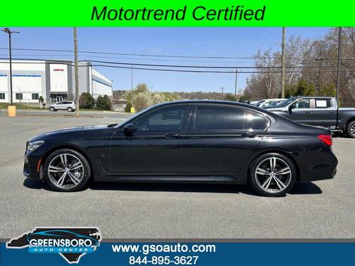 Black Sapphire Metallic 2019 BMW 750 I