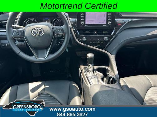 Ice Cap 2023 Toyota Camry SE