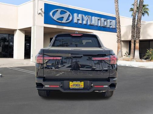 2025 Hyundai SANTA CRUZ SEL Activity
