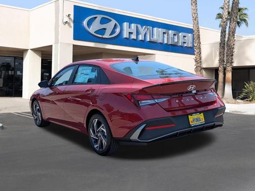 2025 Hyundai ELANTRA Sport