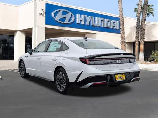2025 Hyundai SONATA Hybrid SE