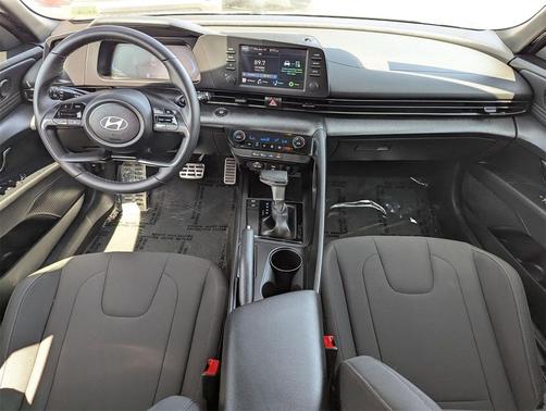 2025 Hyundai ELANTRA Sport