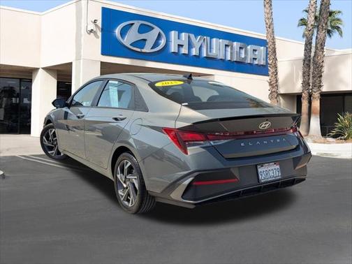 2025 Hyundai ELANTRA Sport