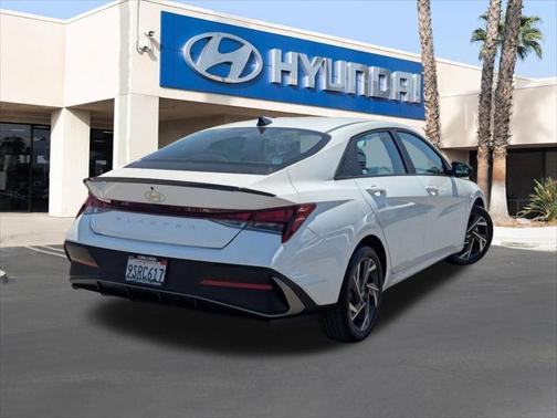 2025 Hyundai ELANTRA Sport