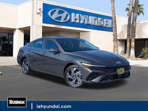 2025 Hyundai ELANTRA Limited