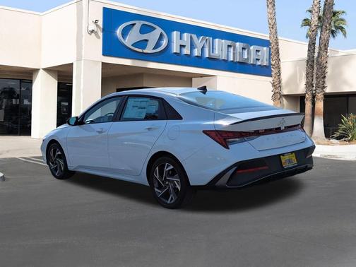 2025 Hyundai ELANTRA Sport