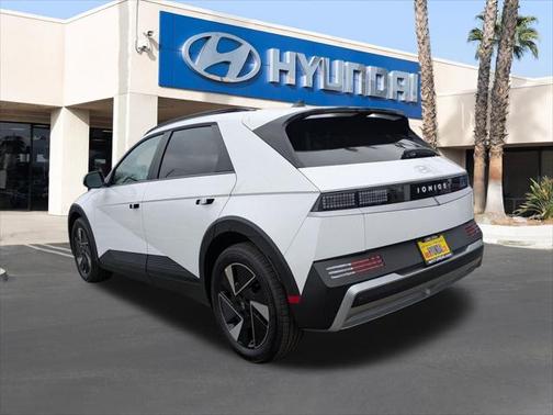 2025 Hyundai IONIQ 5 SEL