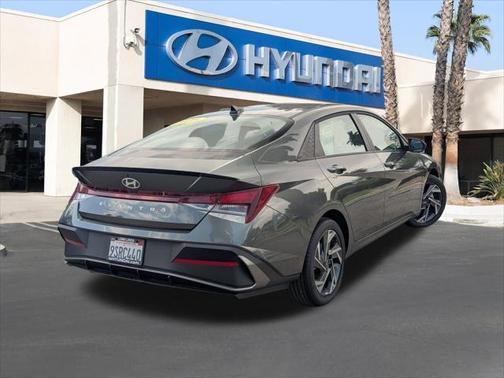 2025 Hyundai ELANTRA Sport