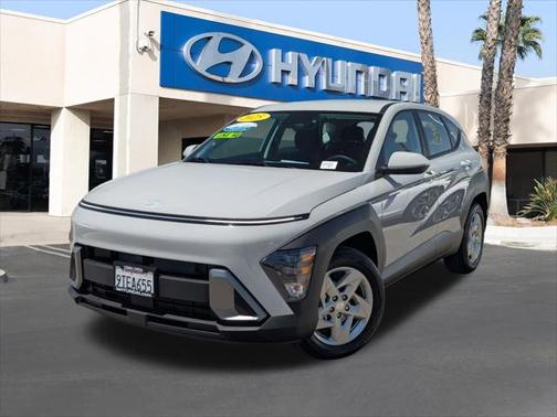 2025 Hyundai KONA SE
