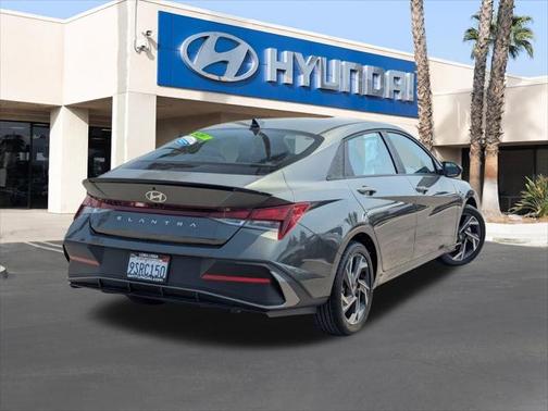 2025 Hyundai ELANTRA Sport