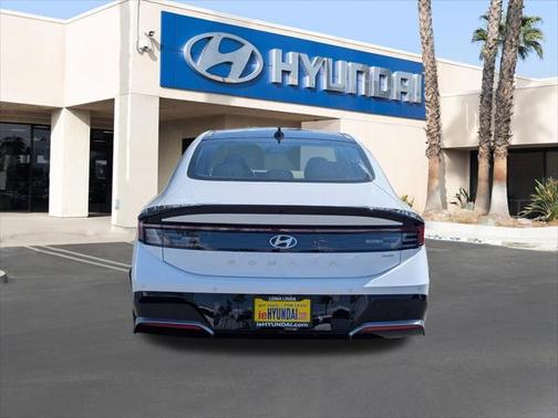 2025 Hyundai SONATA Hybrid Limited