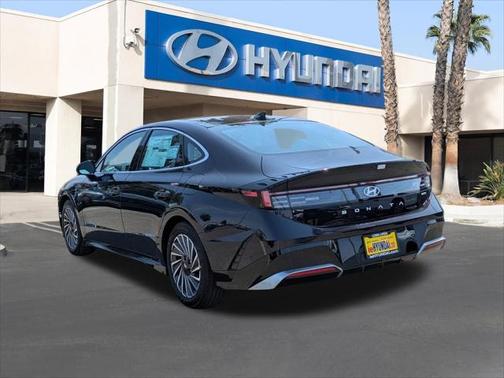 2025 Hyundai SONATA Hybrid Limited