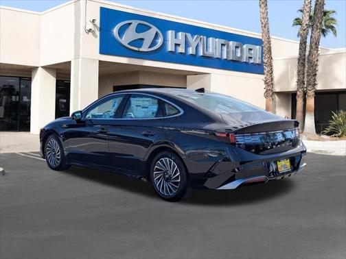 2025 Hyundai SONATA Hybrid Limited