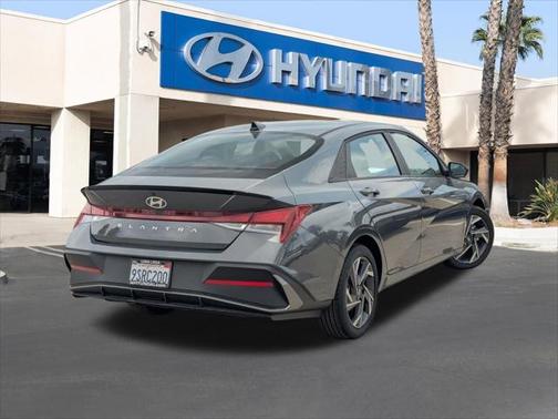 2025 Hyundai ELANTRA Sport