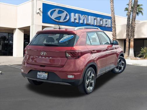 2024 Hyundai VENUE Limited