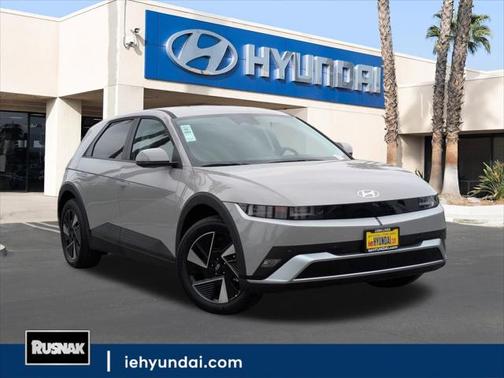 2025 Hyundai IONIQ 5 SE Standard Range