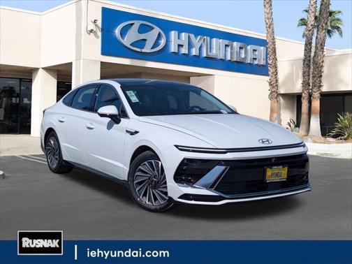 2025 Hyundai SONATA Hybrid Limited