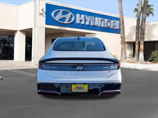 2025 Hyundai SONATA Hybrid Limited
