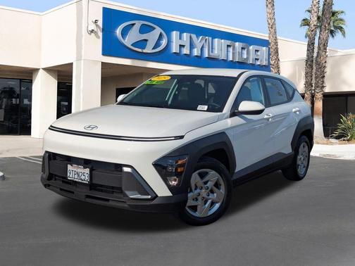 2025 Hyundai KONA SE