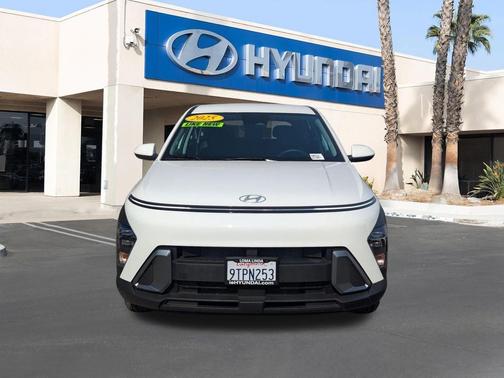 2025 Hyundai KONA SE