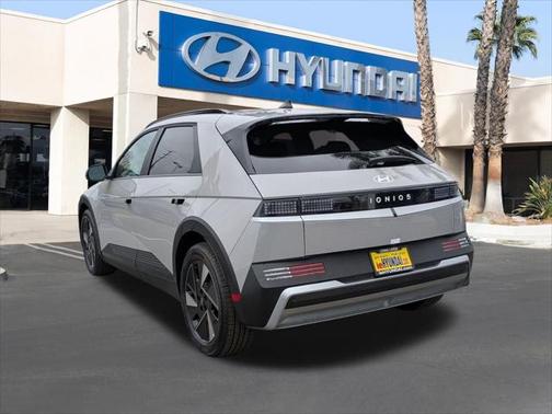 2025 Hyundai IONIQ 5 SEL