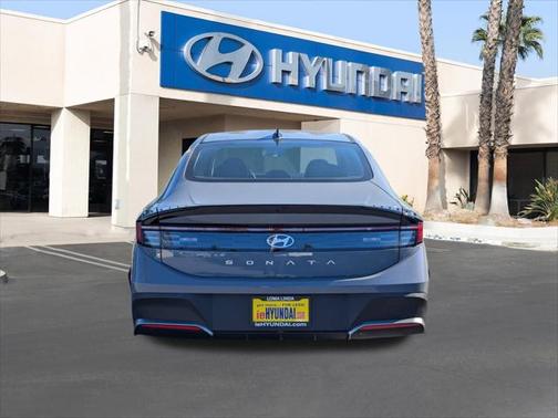 2025 Hyundai SONATA SE