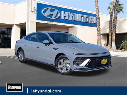 2025 Hyundai SONATA SE