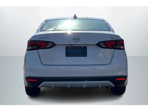 2024 Nissan Versa 1.6 SV