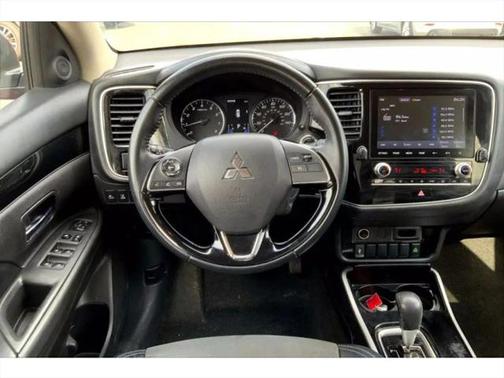 2020 Mitsubishi Outlander SP