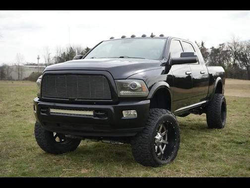 2014 RAM 3500 Laramie Mega Cab 4WD