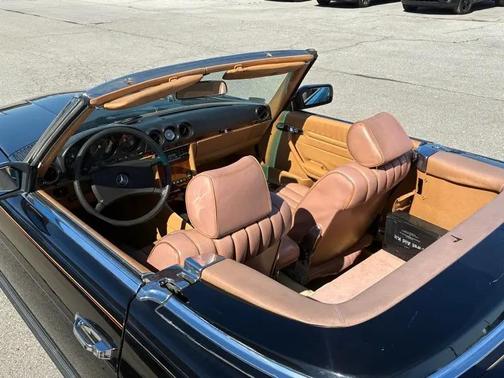 BLACK 1985 Mercedes-Benz 380SL