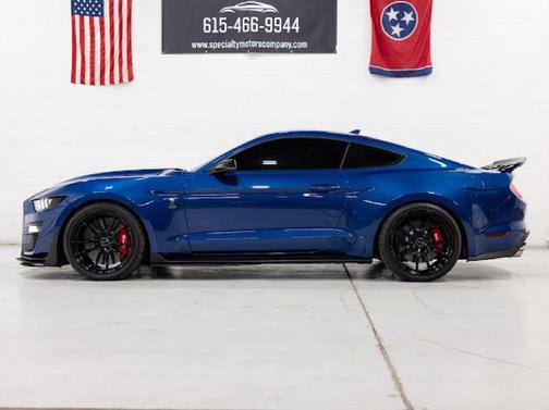 2022 Ford Shelby GT500 Base