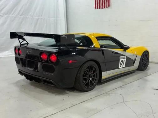 YELLOW 2007 Chevrolet Corvette Base
