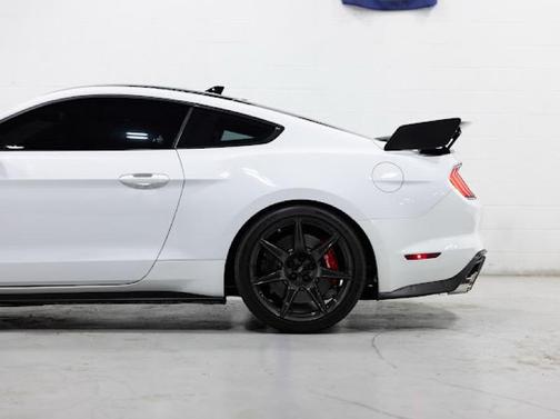 2021 Ford Shelby GT500 Base