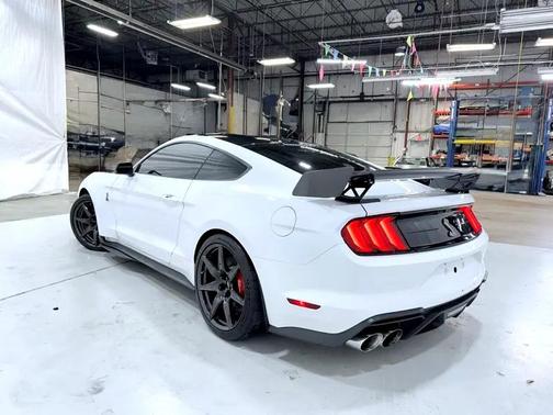 2021 Ford Shelby GT500 Base