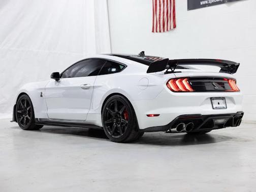 2021 Ford Shelby GT500 Base