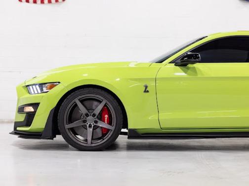 2020 Ford Shelby GT500 Base