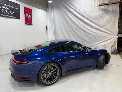 2024 Porsche 911 Carrera