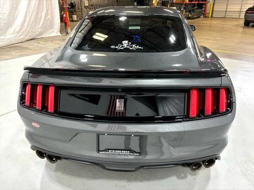 2016 Ford Shelby GT350 Base