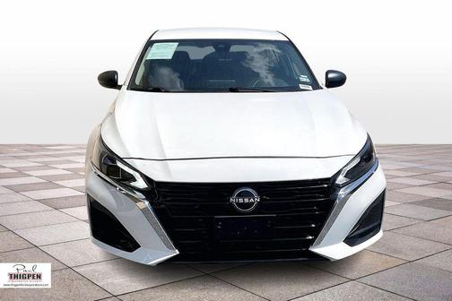 Glacier White 2025 Nissan Altima 2.5 SV