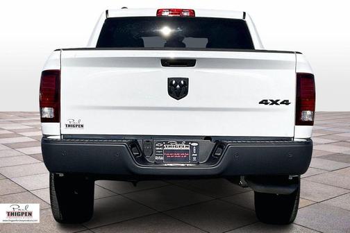 2024 RAM 1500 Classic Warlock Crew Cab 4x4 5'7' Box