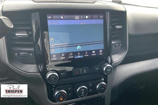 2022 RAM 3500 Tradesman Crew Cab 4x4 6'4' Box