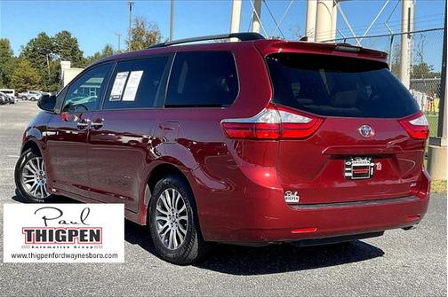 2019 Toyota Sienna SE