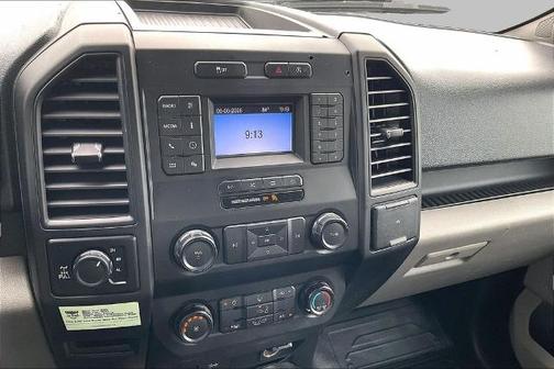 OXFORD WHITE 2019 Ford F-150 XL