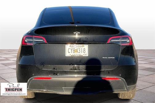 2022 Tesla Model Y Long Range Dual Motor All-Wheel Drive