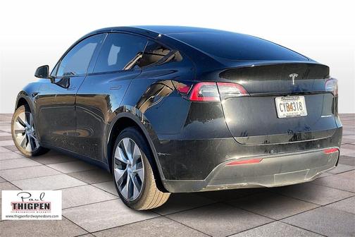 2022 Tesla Model Y Long Range Dual Motor All-Wheel Drive