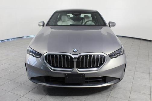 2024 BMW 540 i xDrive