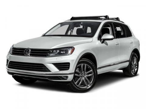 2016 Volkswagen Touareg VR6 Lux