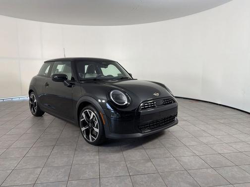 Midnight Black II Metallic 2026 MINI Hardtop Cooper