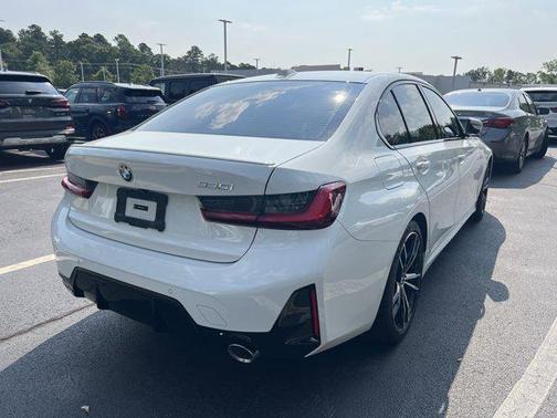 2023 BMW 330 330i